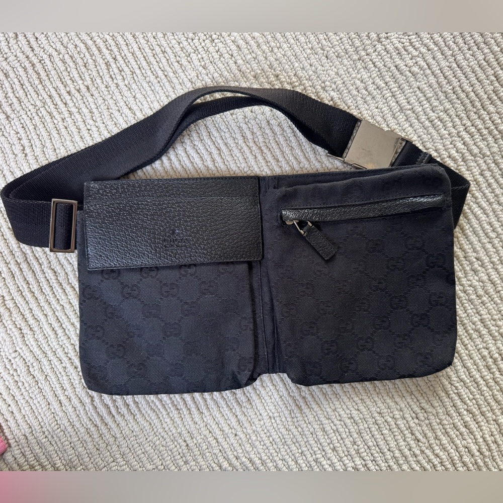 Gucci double pocket belt bag